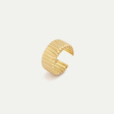 Broad Ridge Pattern Ring